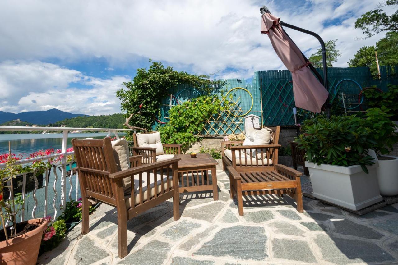 B&B In Riva Al Lago 阿维里亚那 外观 照片