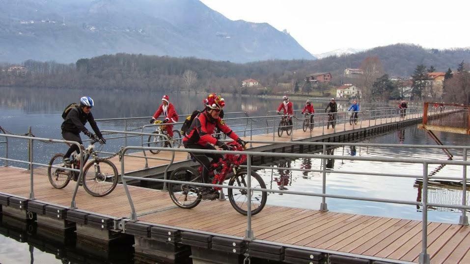 B&B In Riva Al Lago 阿维里亚那 外观 照片