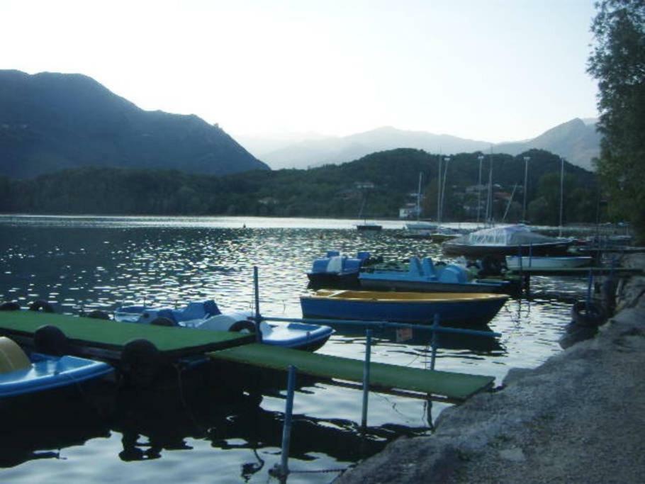 B&B In Riva Al Lago 阿维里亚那 外观 照片