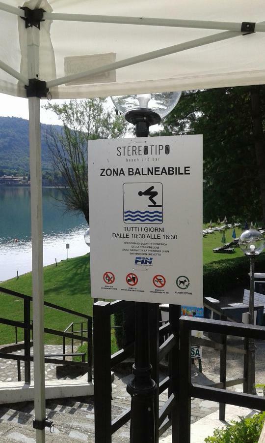 B&B In Riva Al Lago 阿维里亚那 外观 照片